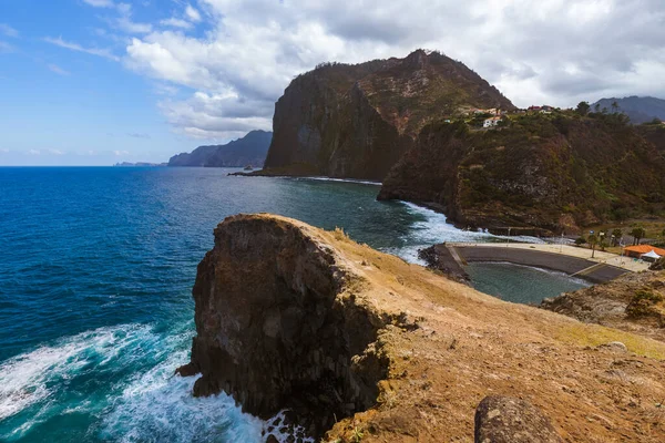 Faial Madeira葡萄牙市的海岸 旅行背景 — 图库照片