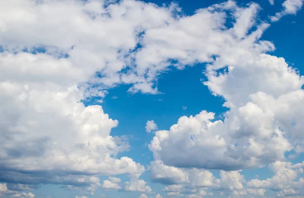 Cielo nublado fondo — Foto de Stock