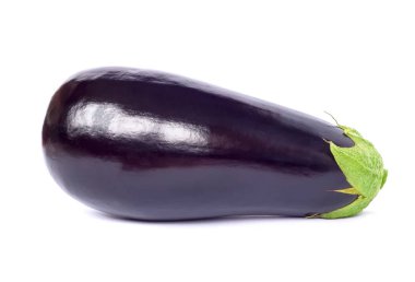 Patlıcan studio izole üzerinde beyaz arka plan vurdu.