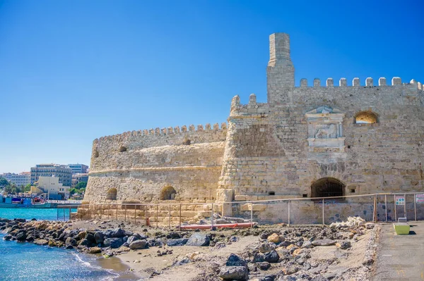 Stone walls of the ancient Venetian fortress of Koules at Herakl — Stock Photo, Image