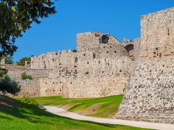 Rhodos oude oude stad stenen muren, Rhodos Eiland, Griekenland. — Stockfoto