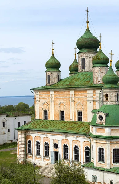 Goritsky 修道院的假设在佩扎列斯基 — 图库照片