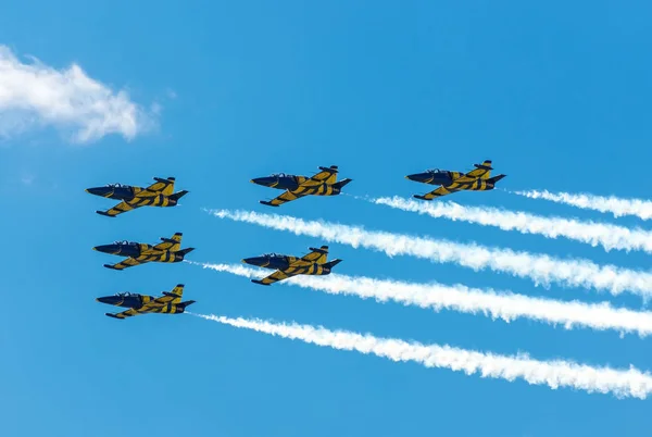 Eine Gruppe russischer Militärflugzeuge auf einer Demonstration maks-2017 — Stockfoto