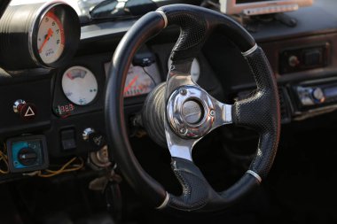 Direksiyon spor araba