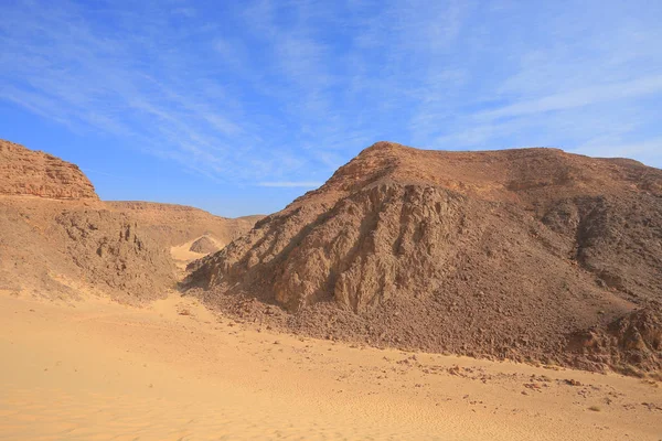 사막의 돌과 캐년 — 스톡 사진