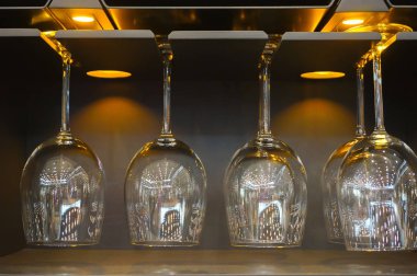 Şarap için gözlük