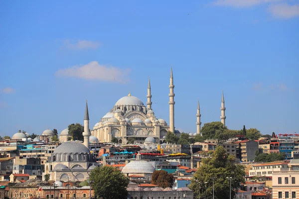 苏莱曼涅清真寺和伊斯坦布尔老城 — 图库照片