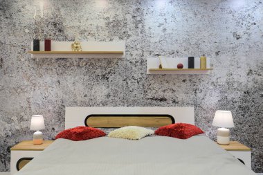 Yatak odasının iç tarafında.