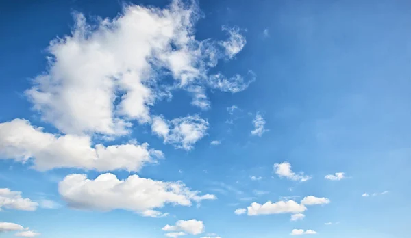 Grey clouds in the blue sky — Stock Photo, Image