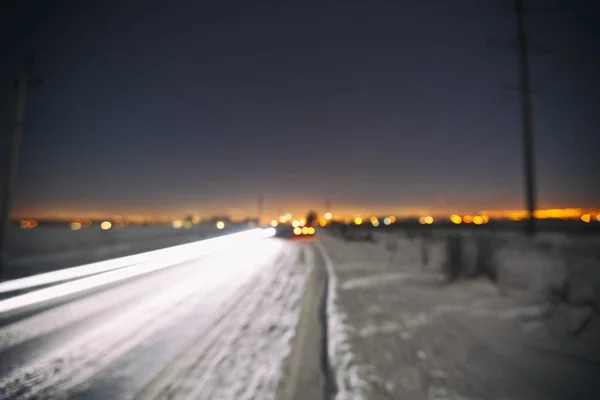 夕方には冬の道 — ストック写真