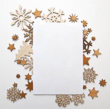 Bir sürü küçük ahşap kaplamalı güzel Noel arkaplanı.
