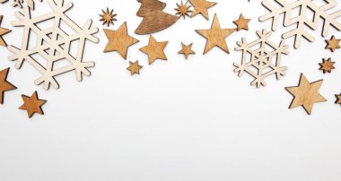 Bir sürü küçük ahşap kaplamalı güzel Noel arkaplanı.