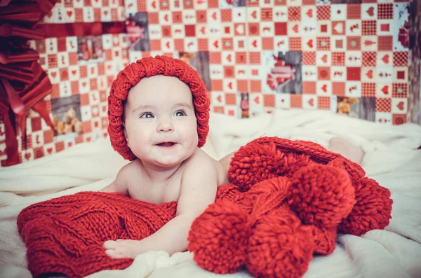 Kleine Schönheit Baby Mit Rotem Hut — Stockfoto