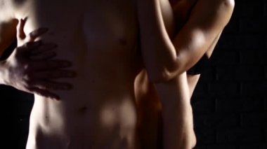 Çok tutkulu ve seksi çift iç çamaşırı. Sevgili neşe içinde şımartın