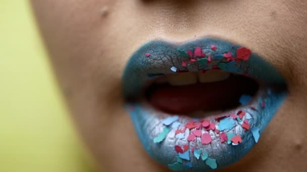 Beautiful and sexy lips close-up. Fashion makeup — Stock Video