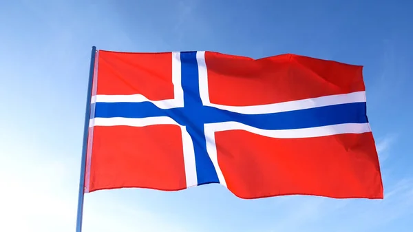 Nationale vlag van Noorwegen in de hemel. — Stockfoto