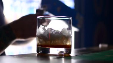 Barmen ölçü miktarlar için mükemmel bir kokteyl.