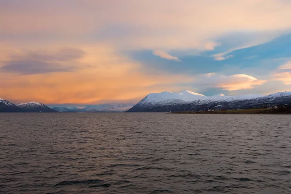 Nordnorwegischer Sonnenaufgang — Stockfoto