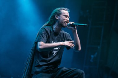 Rus rapçi Detsl konserde nigth kulübü