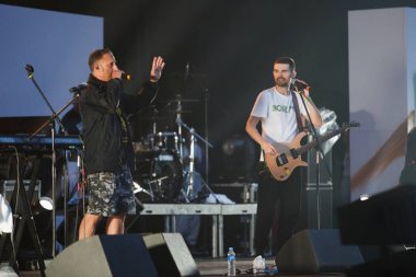 Noize MC rap ve rock şarkıcısı oynamak açık hava konseri
