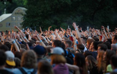 Konser görüşme eğlenceli canlı açık hava etkinliği
