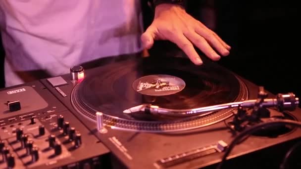 Kyiv October 2019 Hip Hop Scratches Vinyl Records Retro Analog — Stockvideo