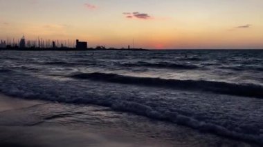 Dubai, güzel sahil karınca gün batımı. Doğa, seyahat