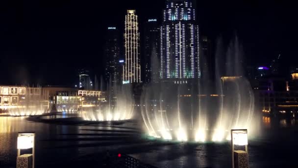 Tanzende Fontänen Dubai Downtown — Stockvideo