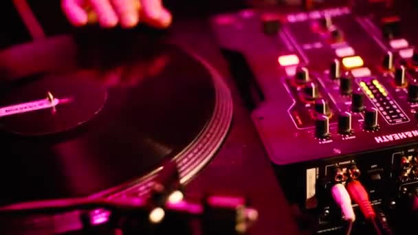 Scratches Vinil Record Retro Gira Discos Player — Vídeo de Stock