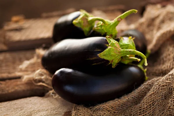 Ripe Eggplants Harvest Outdoor — Stock Photo, Image