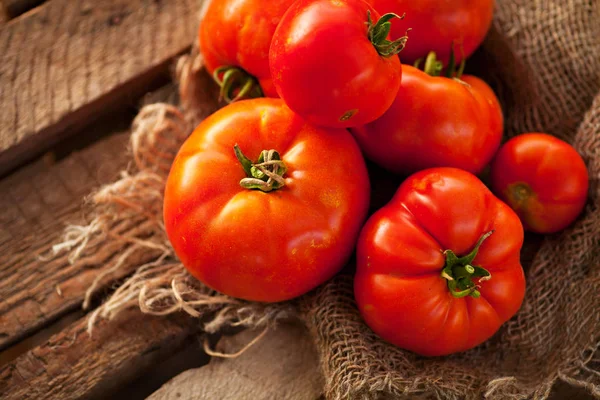 Red Ripe Tomatoes Outdoor — Stock Photo, Image