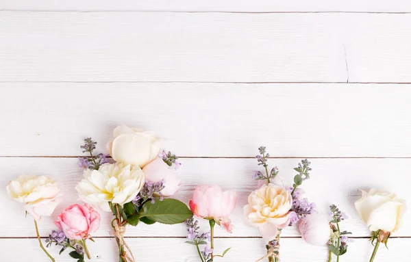 Flor Festiva Inglés Rosa Composición Sobre Fondo Blanco Vista Superior — Foto de Stock