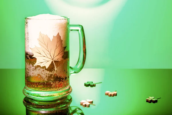 Cold green beer for St. Patrick 's day holiday celebration — стоковое фото