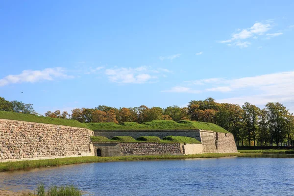 쿠 레 사 아레 성, Saaremaa 섬, 에스토니아의 여름 보기 — 스톡 사진