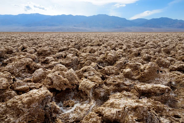 Salt formations at Devils Golf Course — Stock Photo, Image