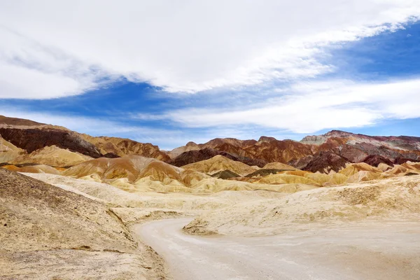 Famous Twenty Mule Teams road — Stock Photo, Image