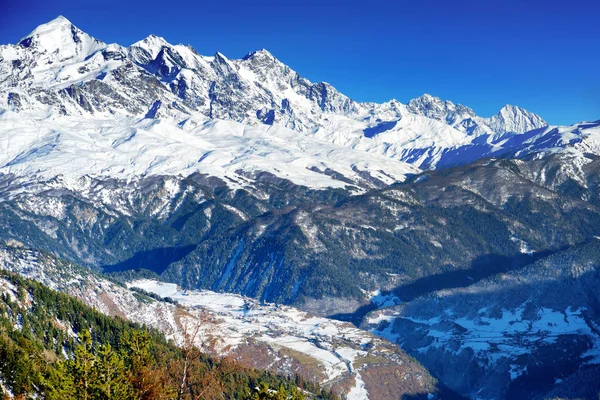 Spektakulärer Chalaadi-Gletscher — Stockfoto