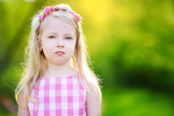Ritratto di carina bambina — Foto Stock