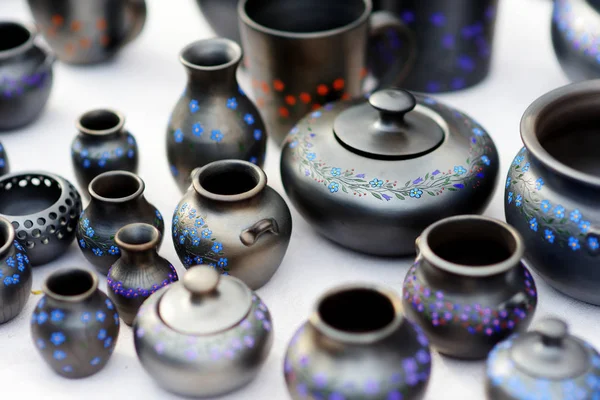 Vajilla, vajilla y jarras de cerámica —  Fotos de Stock