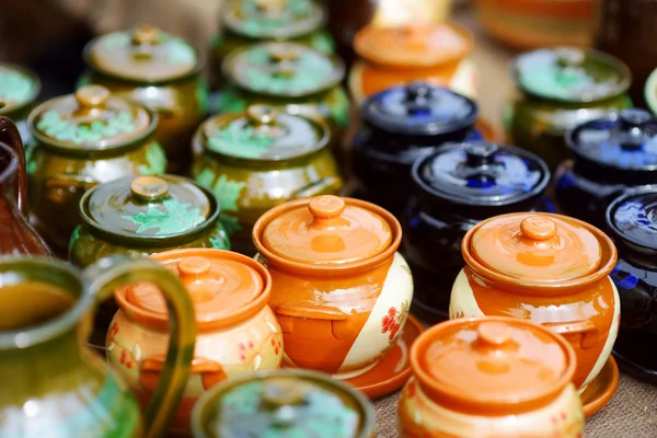 Louça, louça e jarro, de cerâmica — Fotografia de Stock