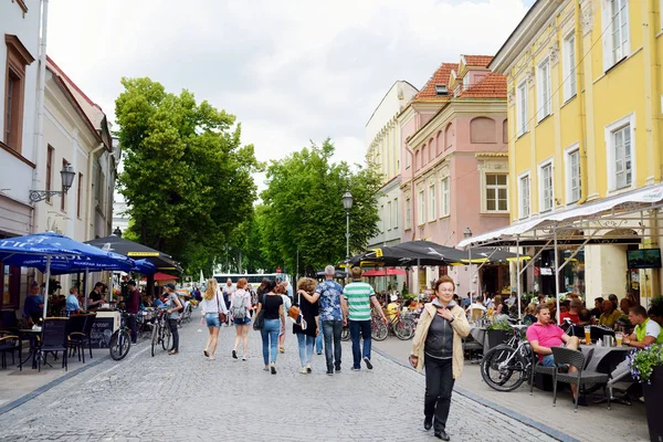 Vilnius eski kasaba sokaklarında — Stok fotoğraf
