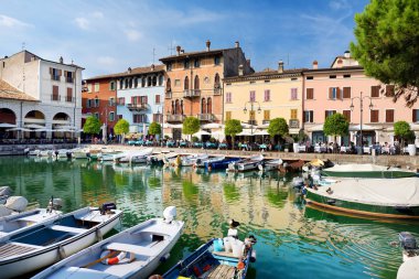 Bir Desenzano del Garda güzel manzara