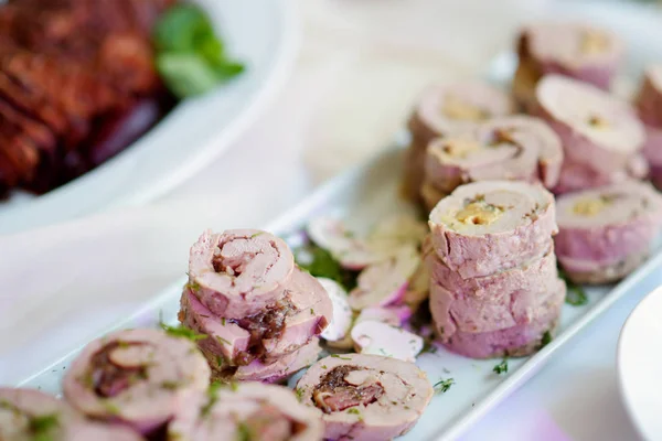 Leckere Schweinebällchen mit Gemüse — Stockfoto