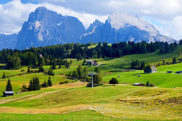 Prado alpino na Itália — Fotografia de Stock