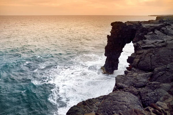 Arco del mar de Holei al atardecer — Foto de Stock