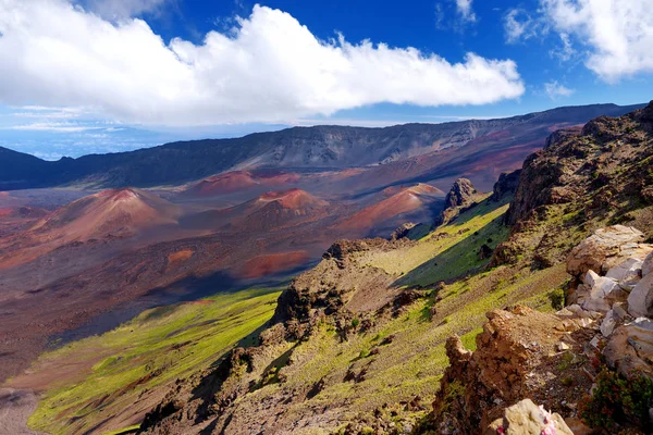 Landschap van Haleakala vulkaan krater — Stockfoto