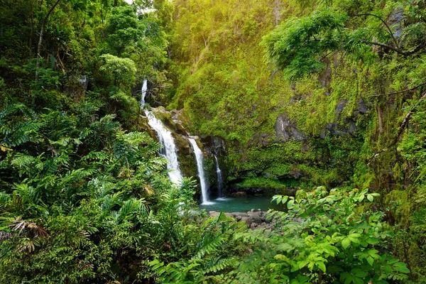 Upper Waikani Falls — Stock Photo, Image