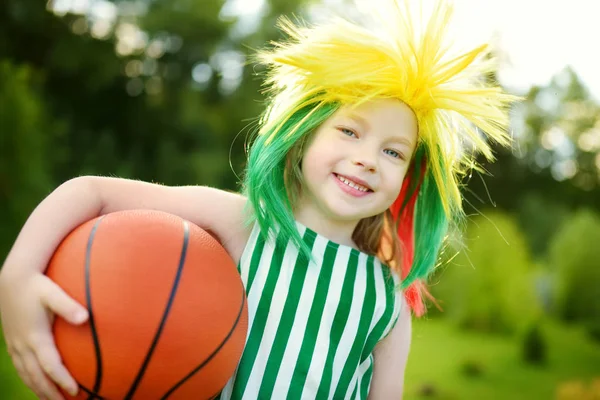 Kız destekleyici Millî Basketbol Takımı 