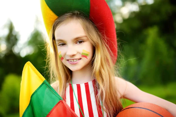 Girl supporting national basketball team — Stock Photo, Image