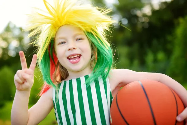 Kız destekleyici Millî Basketbol Takımı 